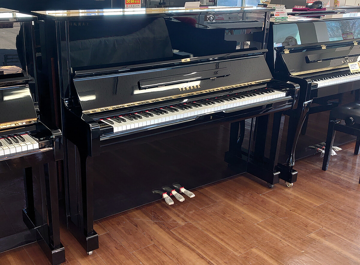 ヤマハ ピアノ U1A